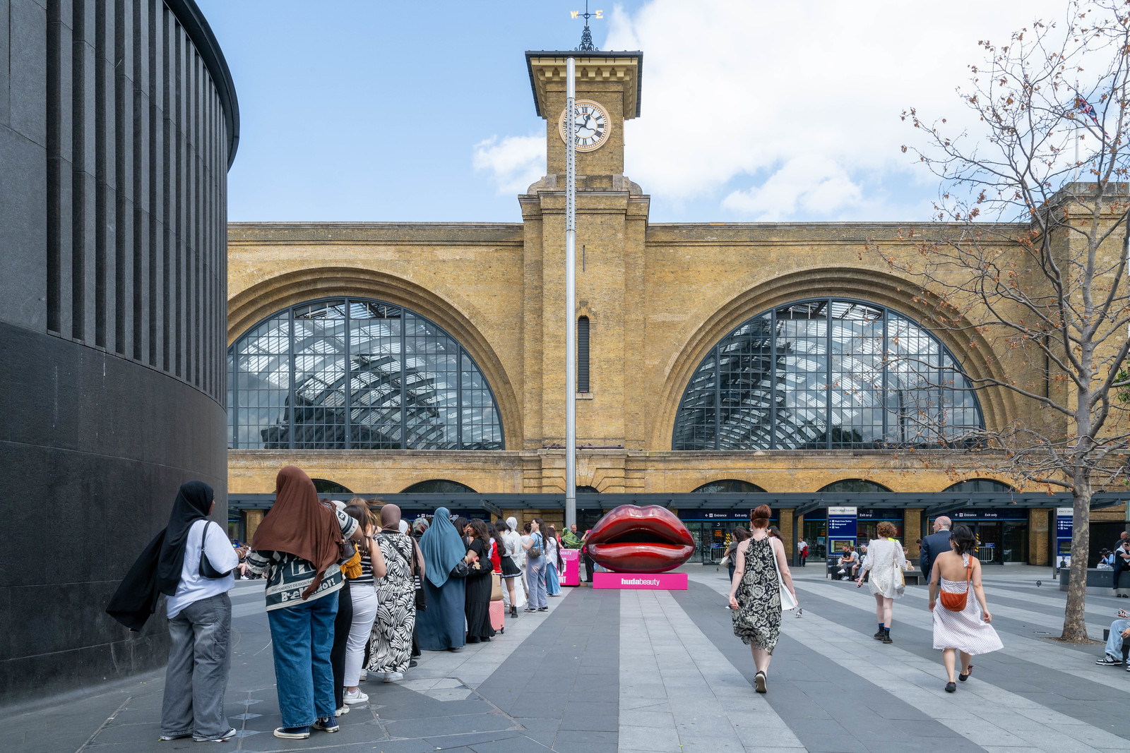 hudabeauty at King's Cross 1
