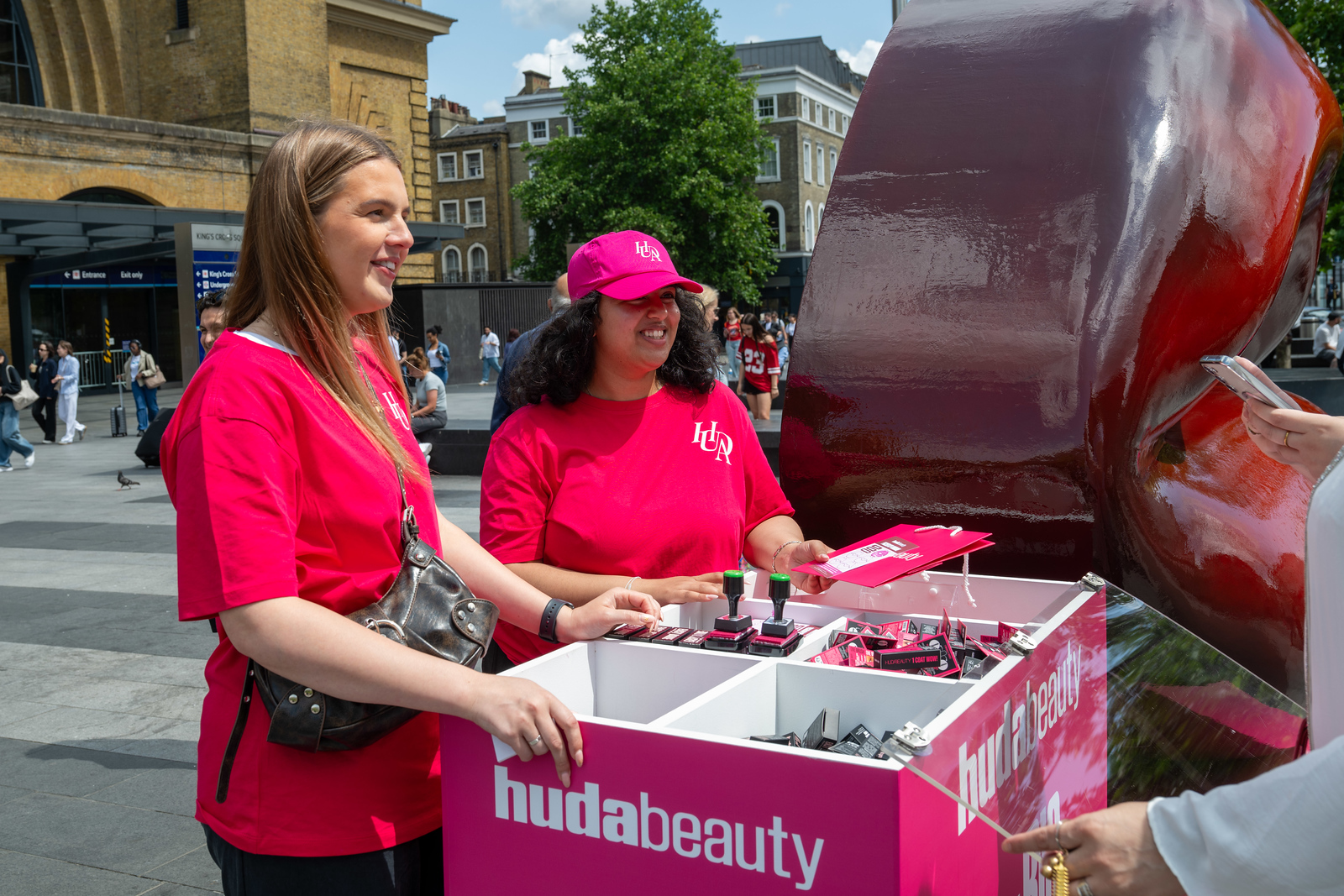 hudabeauty at King's Cross 2